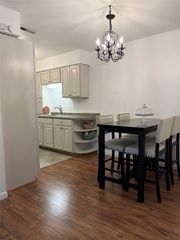 1900 50th Street 9, Des Moines, IA 50310