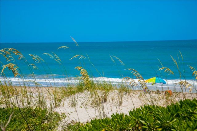 855 Dahlia Lane 306, Vero Beach, FL 32963