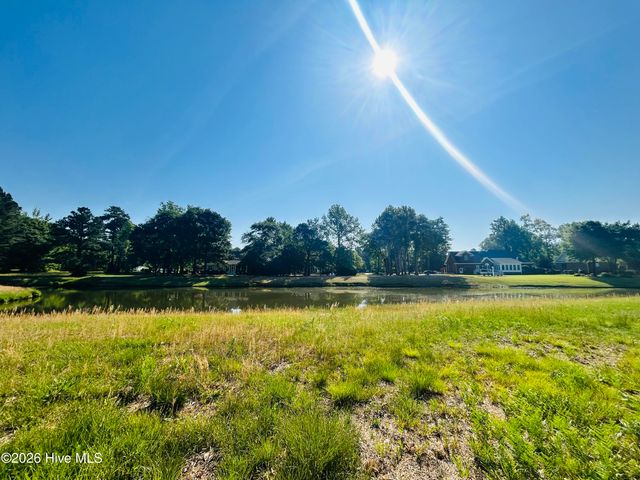 136 Sugar Maple Court, Wallace, NC 28466