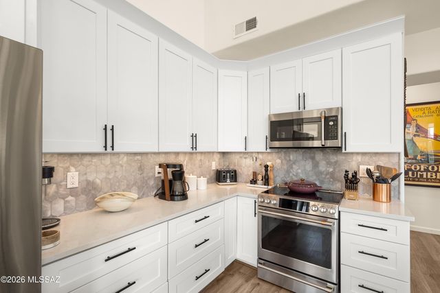 7668 N Viale Di Buona Fortuna, Tucson, AZ 85718