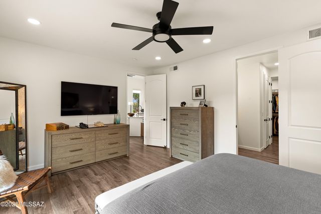7668 N Viale Di Buona Fortuna, Tucson, AZ 85718