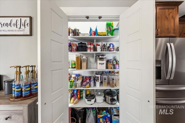 1428 W Elias Dr, Meridian, ID 83642