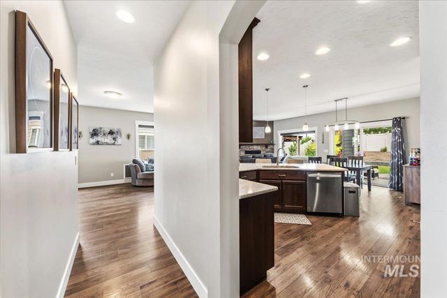 1428 W Elias Dr, Meridian, ID 83642