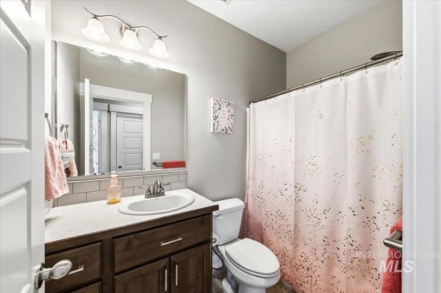 1428 W Elias Dr, Meridian, ID 83642