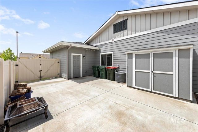 1428 W Elias Dr, Meridian, ID 83642