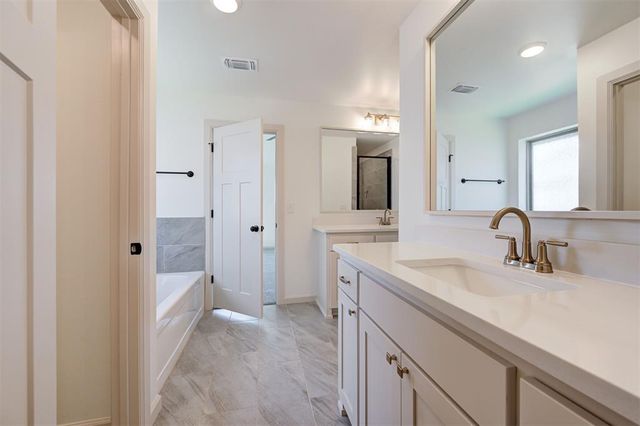 6024 Frankie Lynn Lane, Edmond, OK 73034