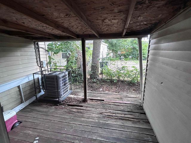 1157 N Erie Ave, Wichita, KS 67214