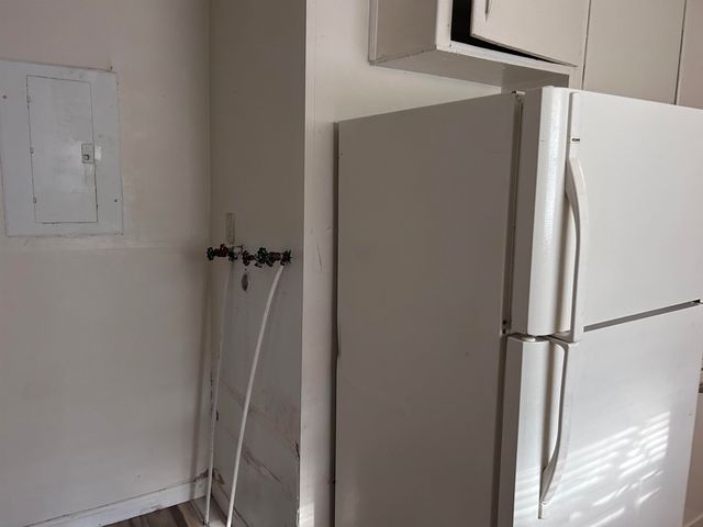 1157 N Erie Ave, Wichita, KS 67214