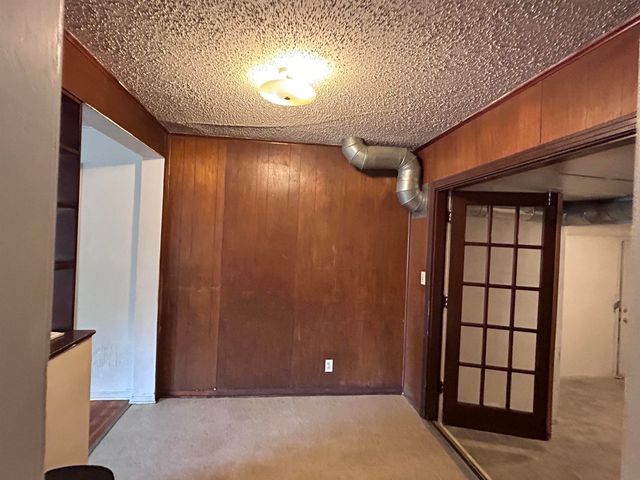 1157 N Erie Ave, Wichita, KS 67214