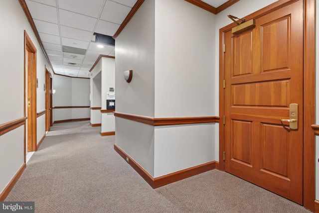215 PINE ST, Harrisburg, PA 17101