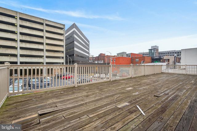 215 PINE ST, Harrisburg, PA 17101
