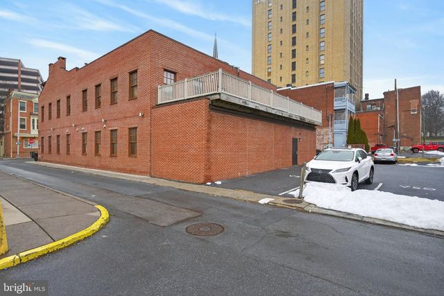 215 PINE ST, Harrisburg, PA 17101