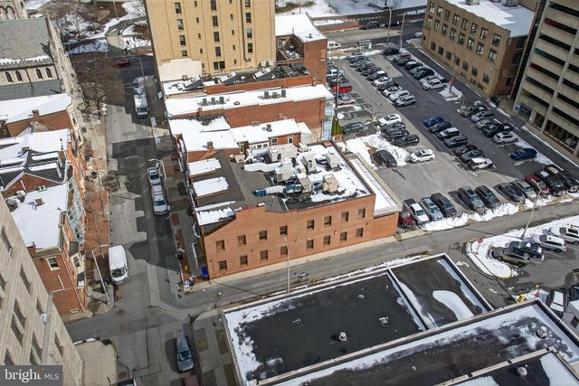 215 PINE ST, Harrisburg, PA 17101