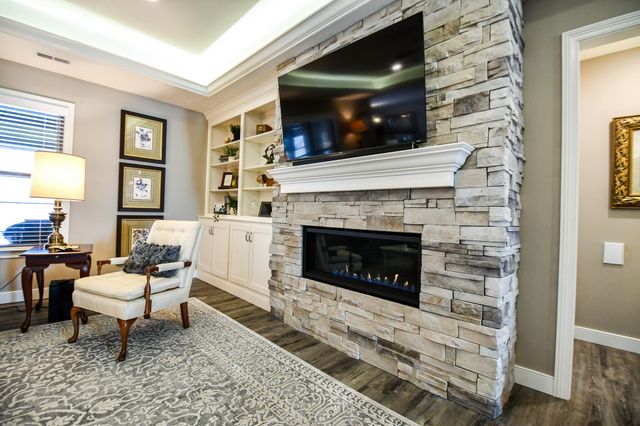 607 W Bentley Circle 607 W Bentley Circle, Troy, OH 45373