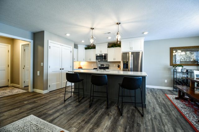 607 W Bentley Circle 607 W Bentley Circle, Troy, OH 45373