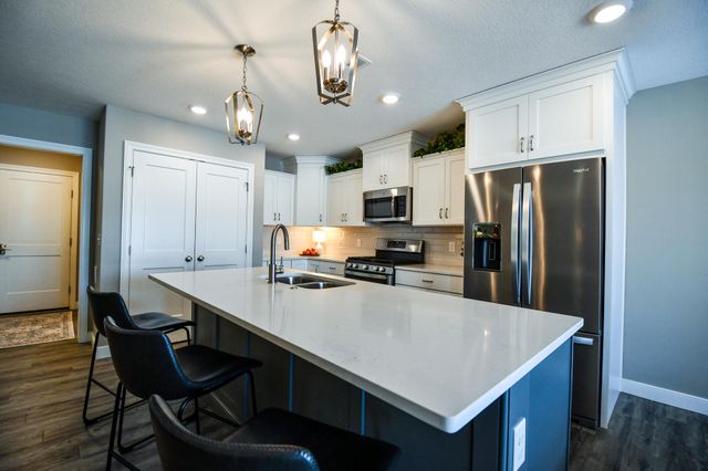 607 W Bentley Circle 607 W Bentley Circle, Troy, OH 45373