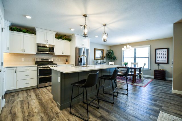 607 W Bentley Circle 607 W Bentley Circle, Troy, OH 45373