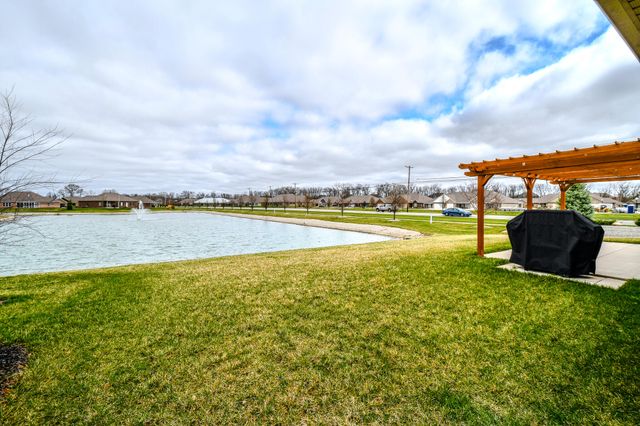 607 W Bentley Circle 607 W Bentley Circle, Troy, OH 45373