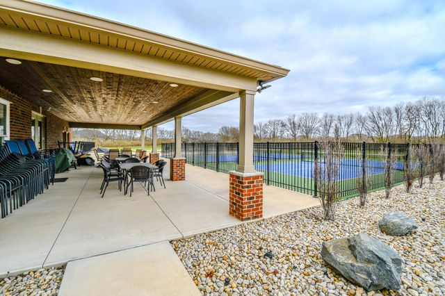 607 W Bentley Circle 607 W Bentley Circle, Troy, OH 45373