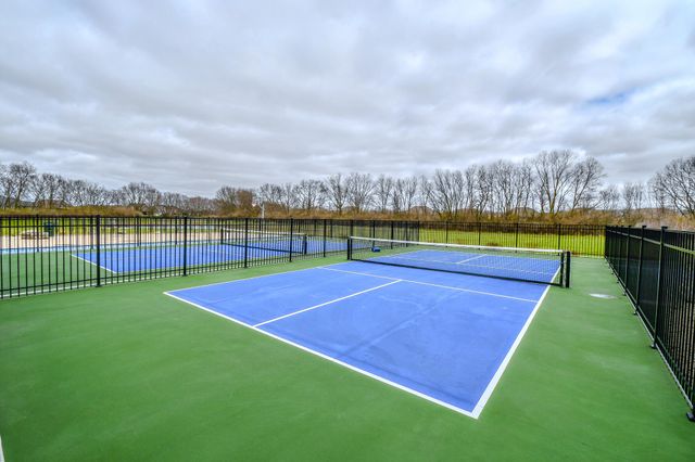 607 W Bentley Circle 607 W Bentley Circle, Troy, OH 45373