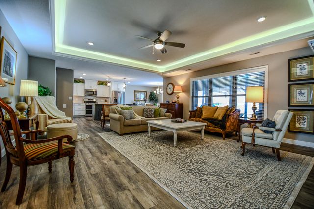 607 W Bentley Circle 607 W Bentley Circle, Troy, OH 45373