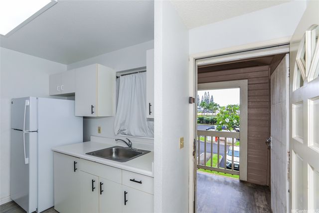 94-537 Lumiaina Street W204, Waipahu, HI 96797