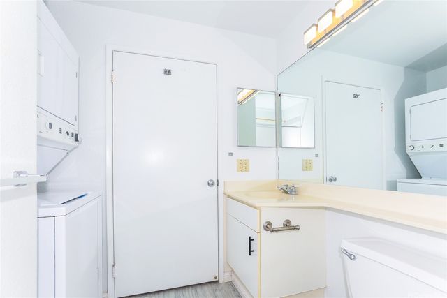 94-537 Lumiaina Street W204, Waipahu, HI 96797