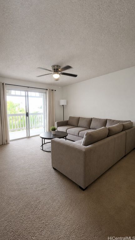 94-537 Lumiaina Street W204, Waipahu, HI 96797