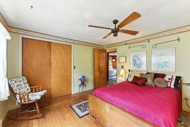 20 Harney Street, West Springfield, MA 01089