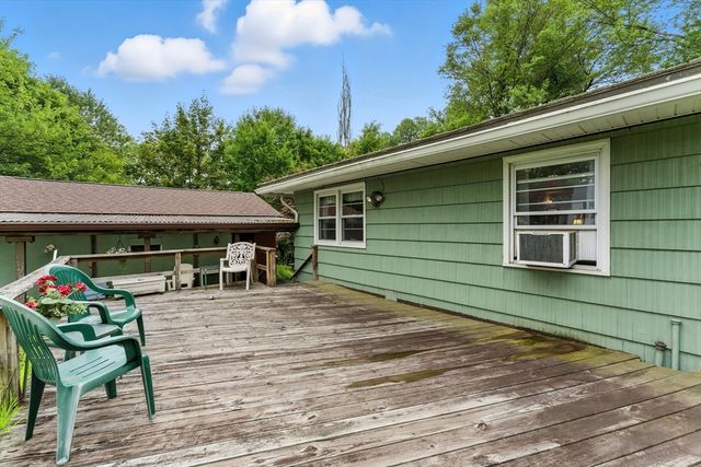 20 Harney Street, West Springfield, MA 01089