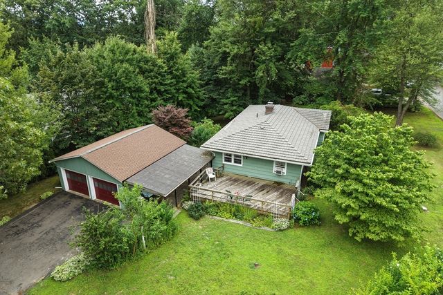 20 Harney Street, West Springfield, MA 01089