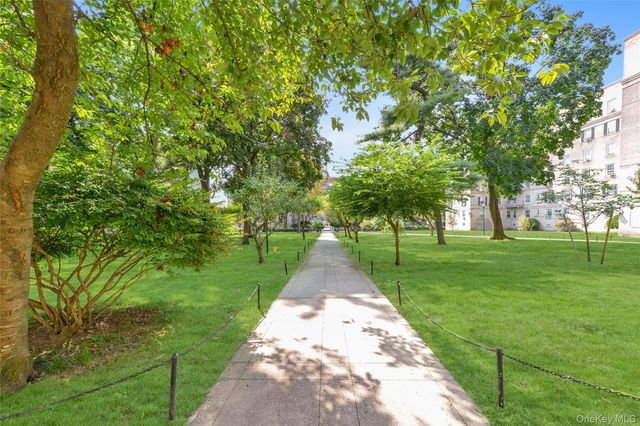 51-40 30th Avenue 5B, Woodside, NY 11377