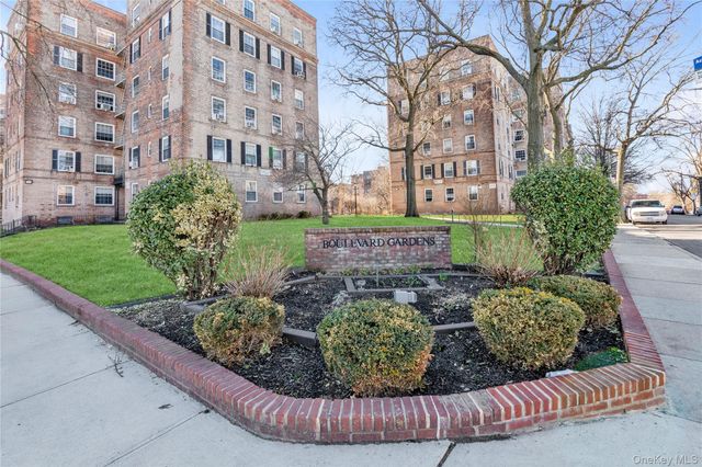 51-40 30th Avenue 5B, Woodside, NY 11377