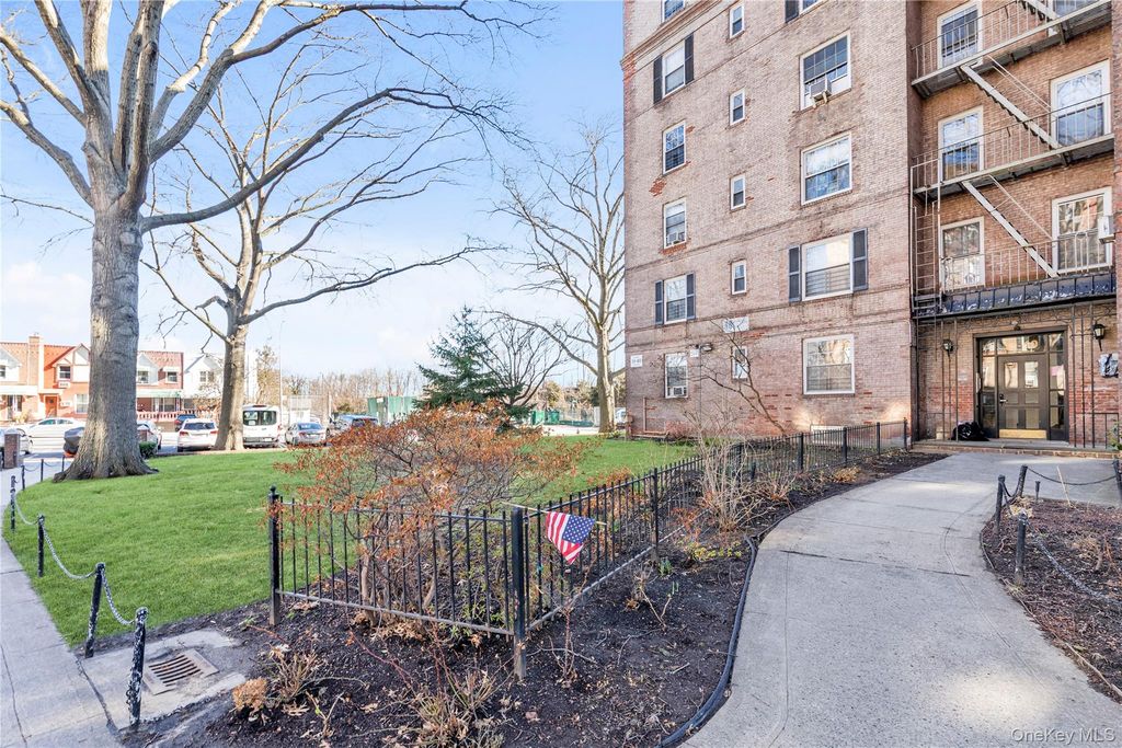 51-40 30th Avenue 5B, Woodside, NY 11377