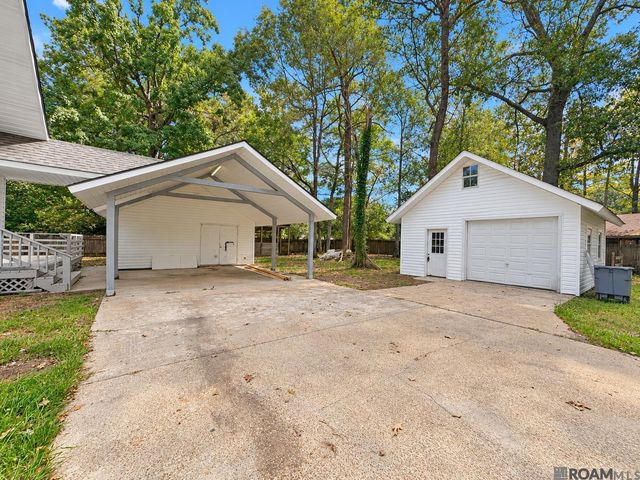 14302 Ocallaghan Ln, Baker, LA 70714