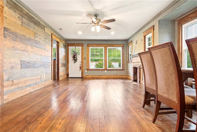 22389 North Road, Summers, AR 72769