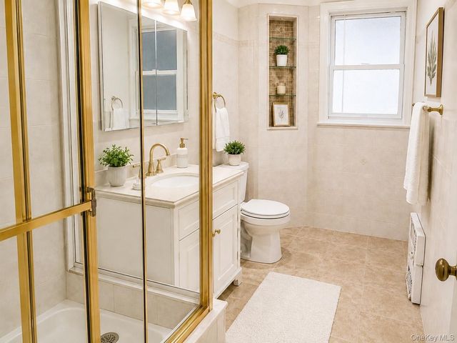 10830 65th Road, Forest Hills, NY 11375
