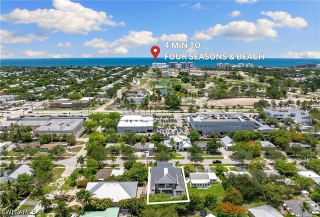 850 10th ST N, Naples, FL 34102