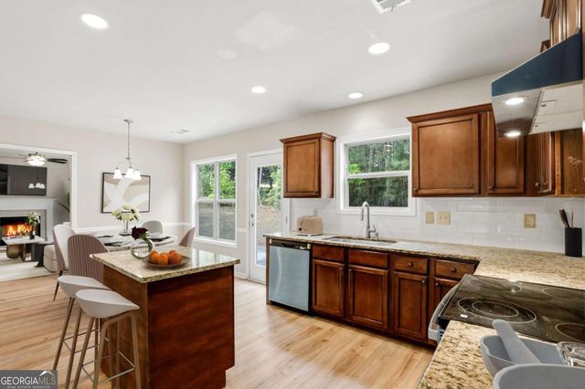 4128 Brynhill Lane, Buford, GA 30518
