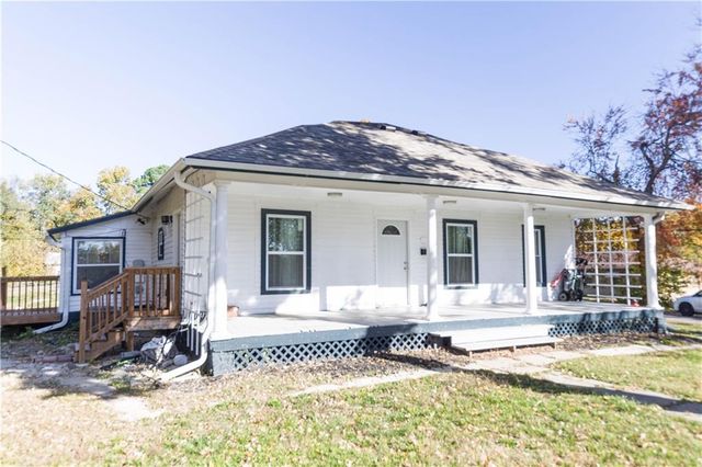 4540 NE 38th Street, Kansas City, MO 64117