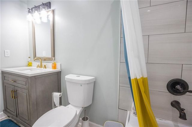 4540 NE 38th Street, Kansas City, MO 64117