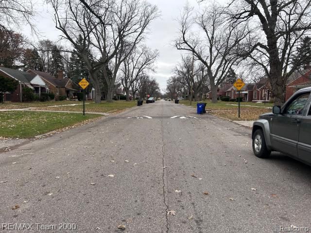 19667 Sunset Street, Detroit, MI 48234