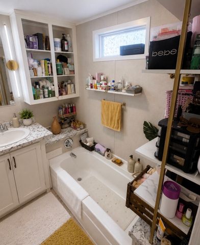 1800 Oak Grove Road E 38, Burleson, TX 76028