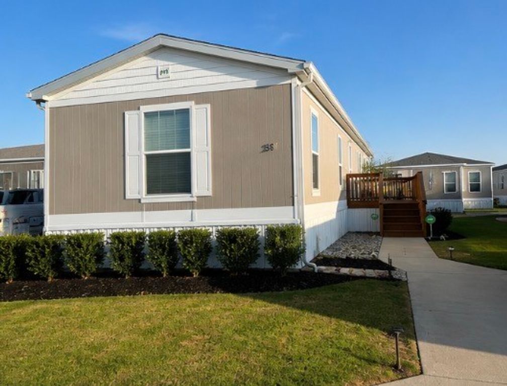 1800 Oak Grove Road E 38, Burleson, TX 76028
