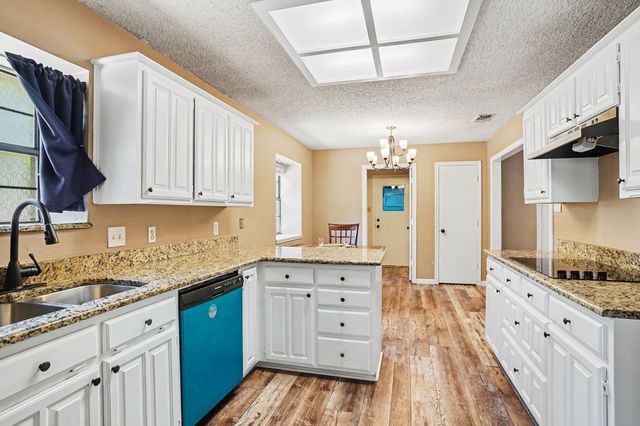 4917 Rockford Court, Arlington, TX 76017