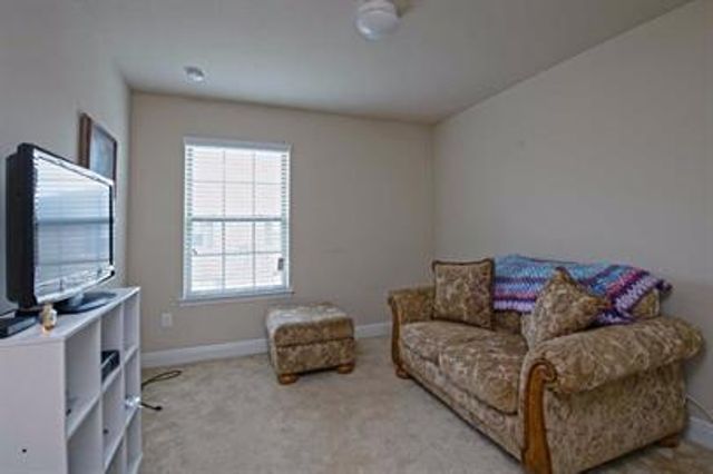 8879 White Ibis Way, Navarre, FL 32566