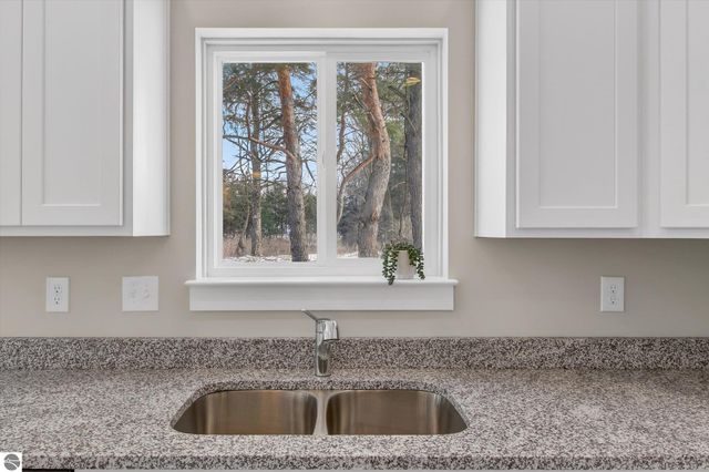 3500 Kali Lane, Alma, MI 48801