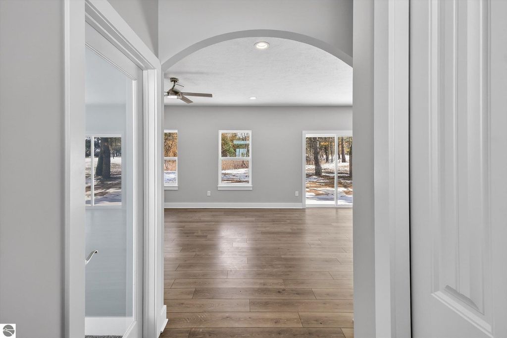 Image 10 of property listing at 3500 Kali Lane, Alma, MI 48801