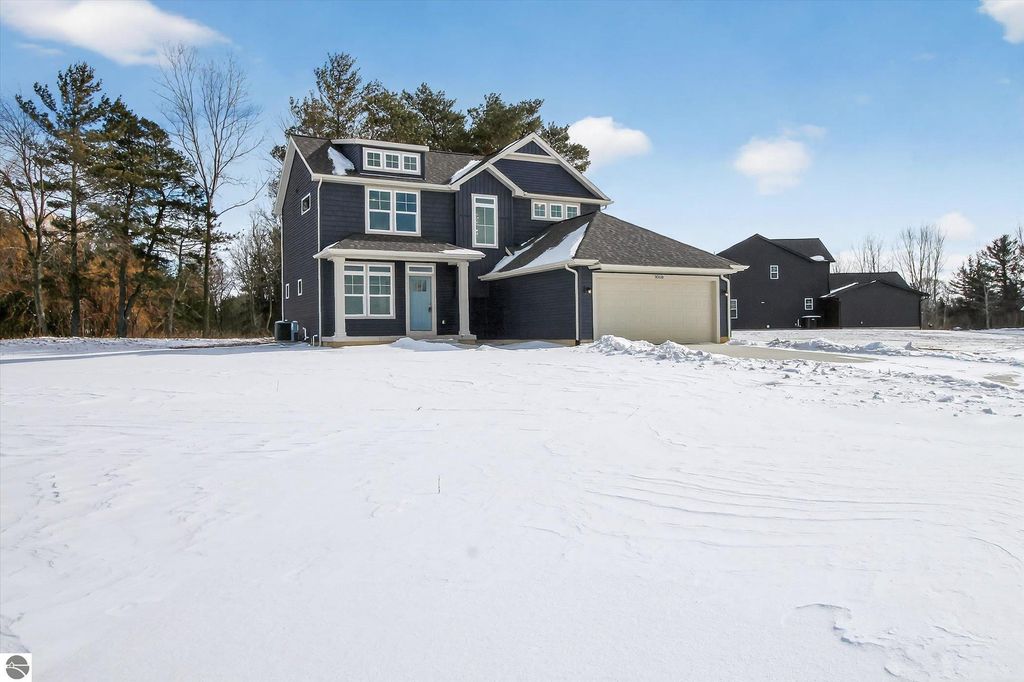 Image 2 of property listing at 3500 Kali Lane, Alma, MI 48801