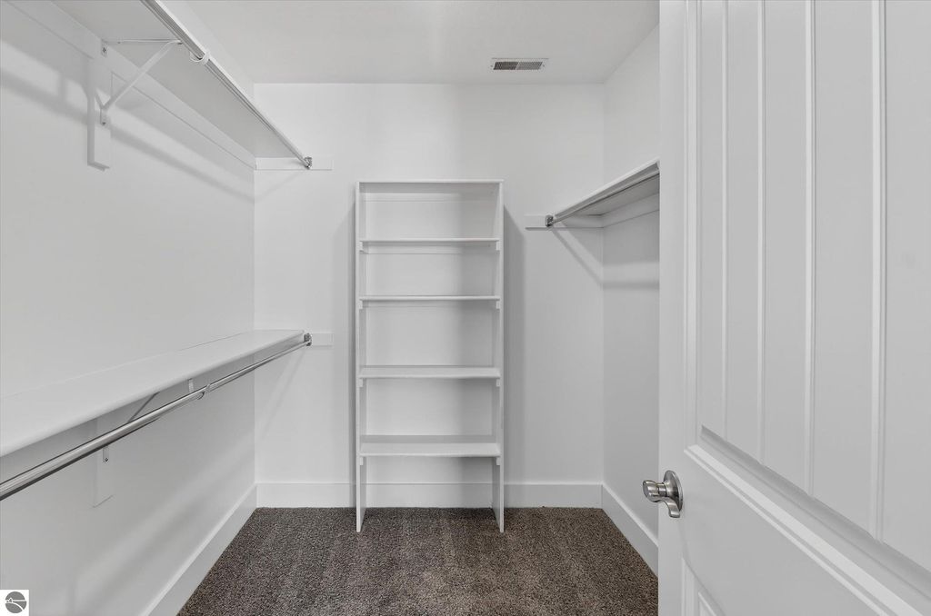 Image 36 of property listing at 3500 Kali Lane, Alma, MI 48801